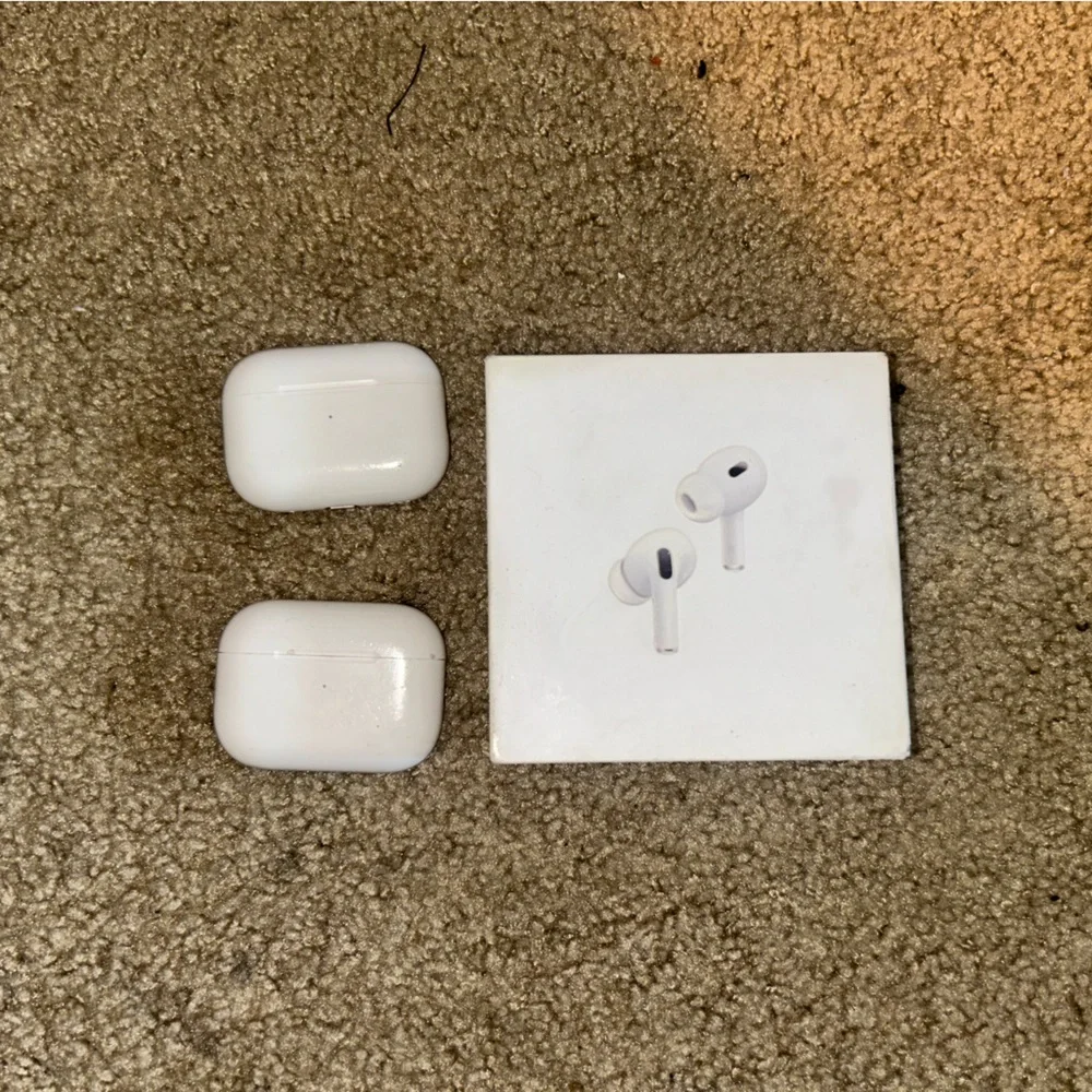 White Wireless Earbuds with Charging Case